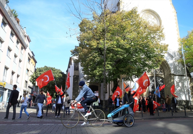 Köln Cumhurbaşkanı Erdoğan'ı bekliyor